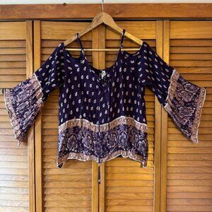 LIVE 4 TRUTH | Cold Shoulder Tunic Top